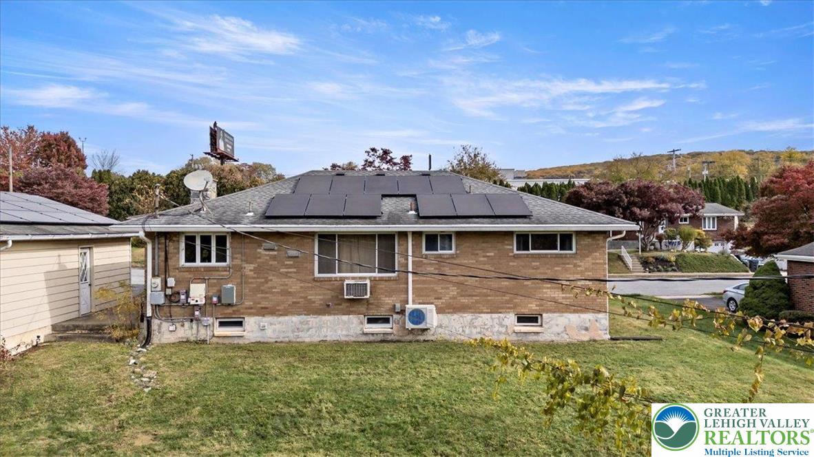 558 Beechwood Street