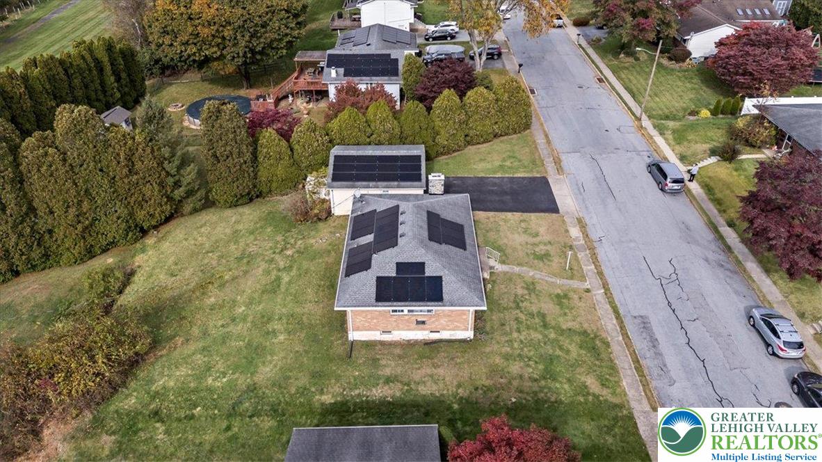 558 Beechwood Street