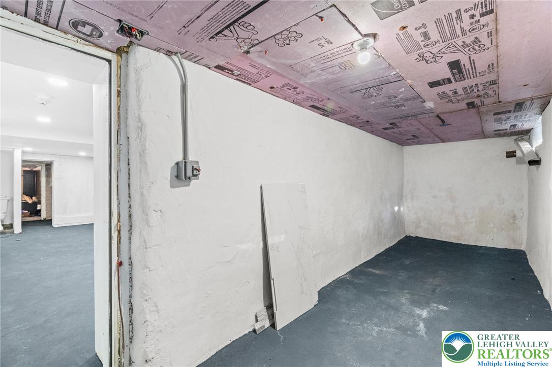 1439 Seidersville Road