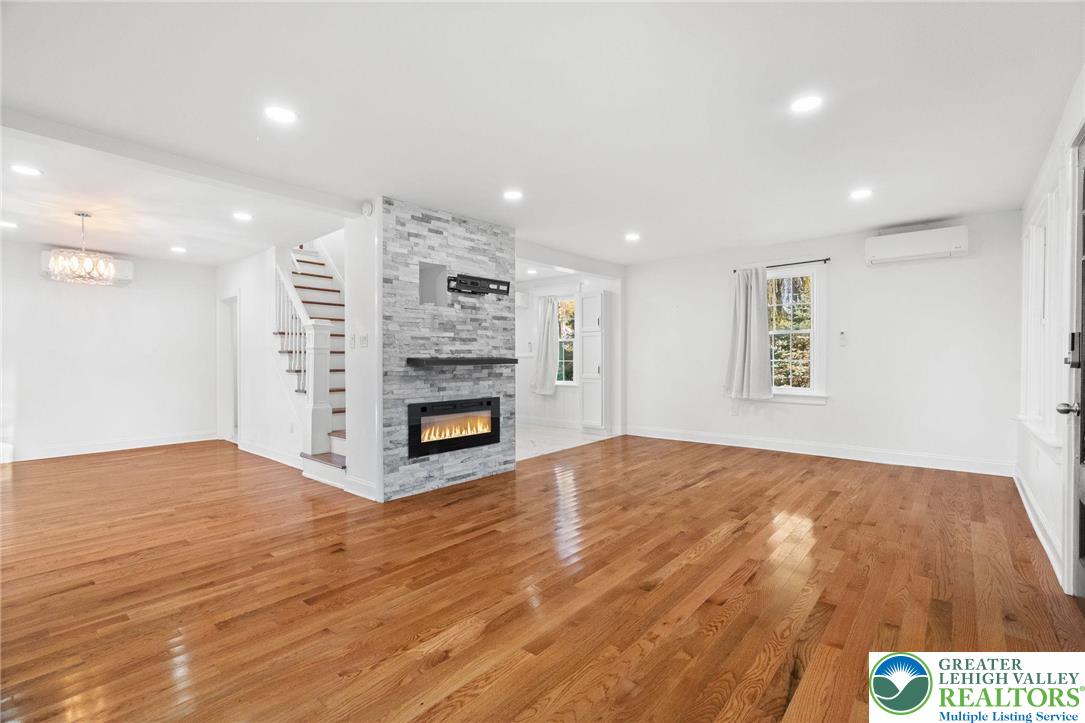 1439 Seidersville Road