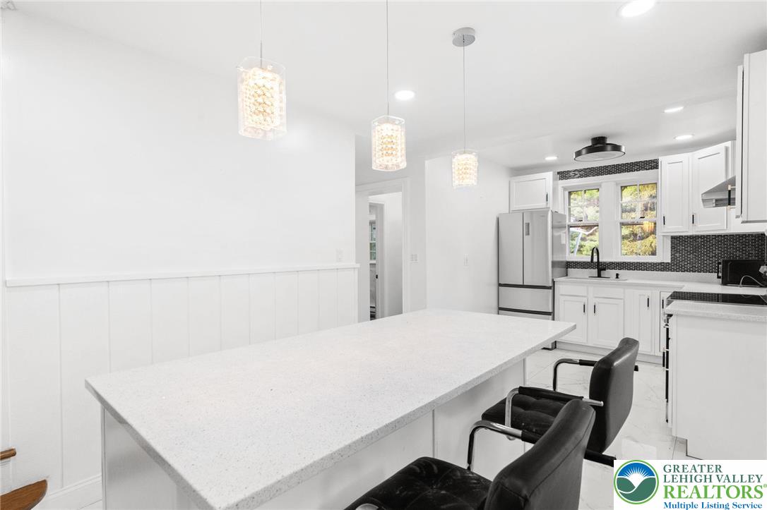 1439 Seidersville Road