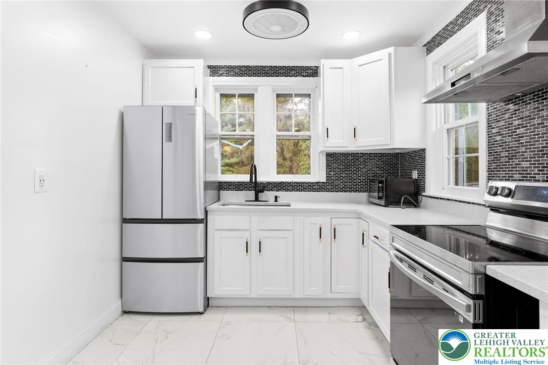 1439 Seidersville Road