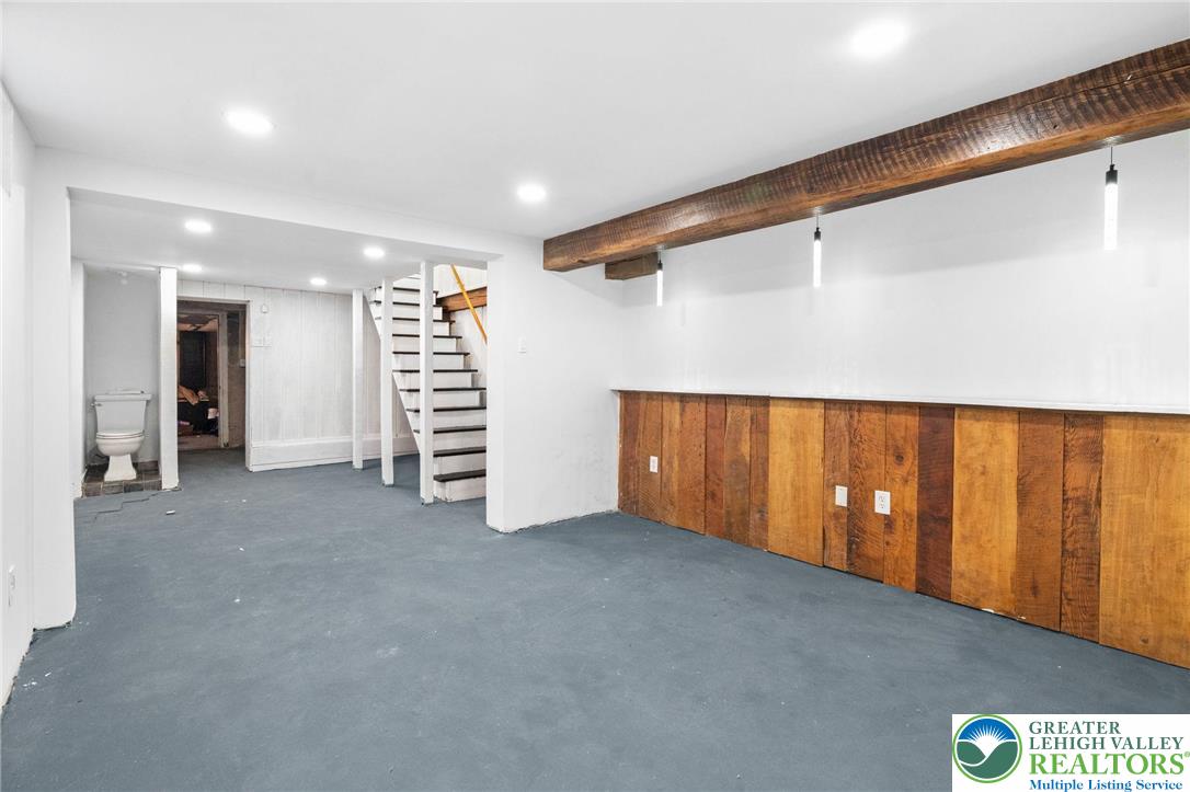 1439 Seidersville Road