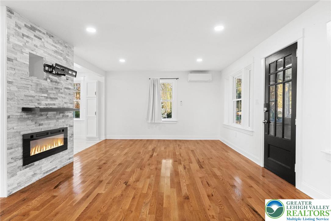 1439 Seidersville Road