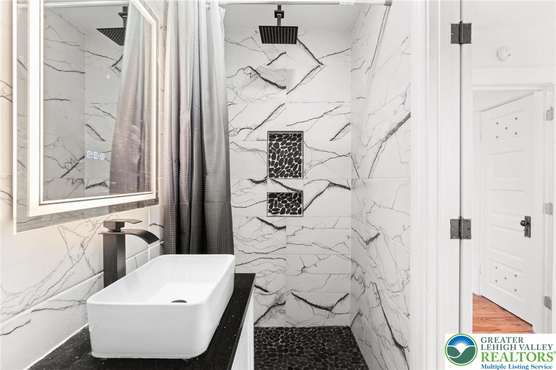 1439 Seidersville Road