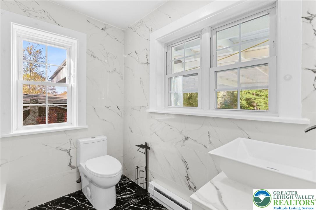 1439 Seidersville Road