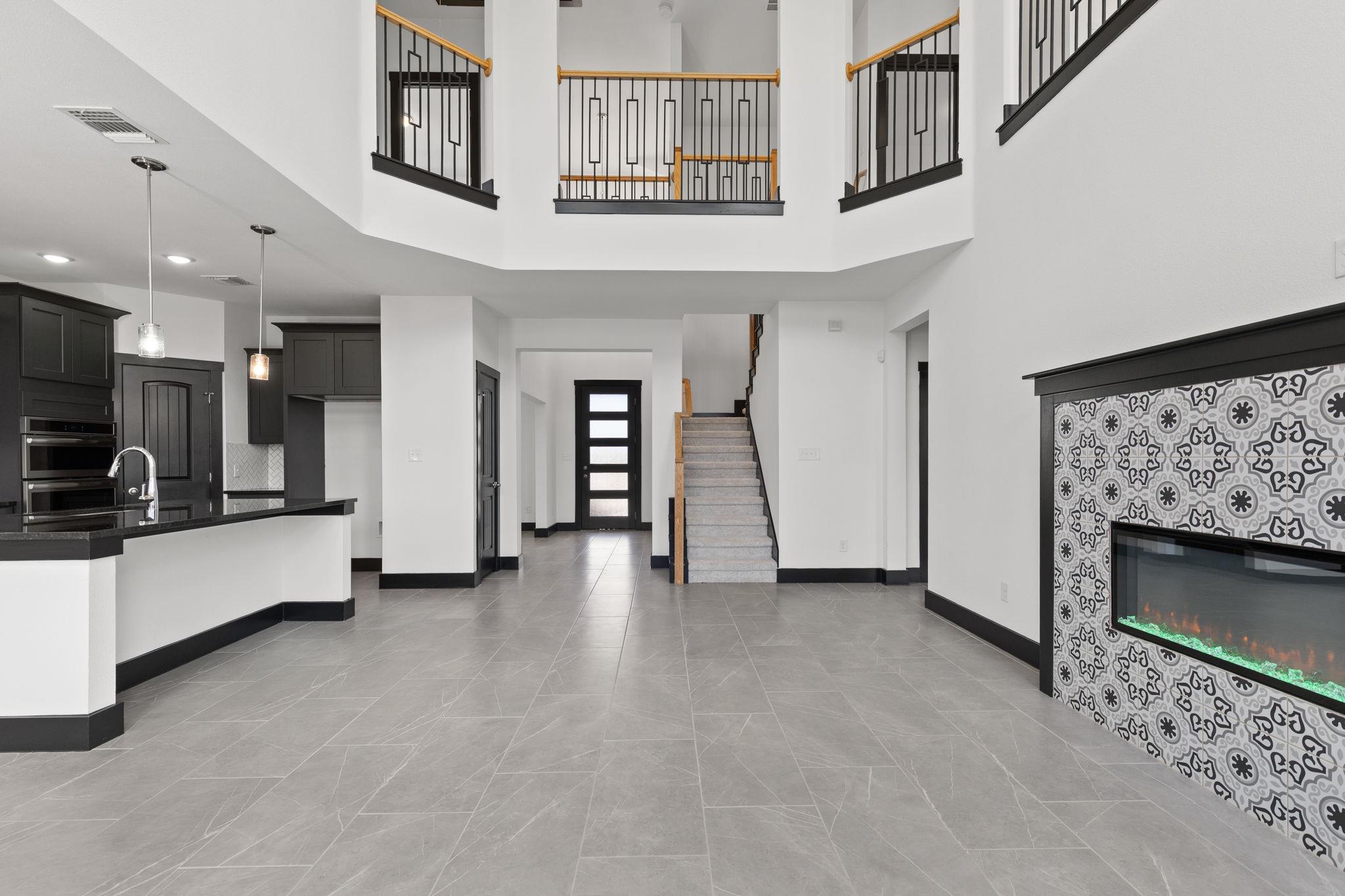 19136 Kleingrass LN