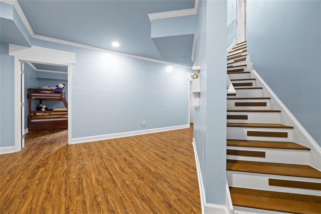 585 Settles Brook Court