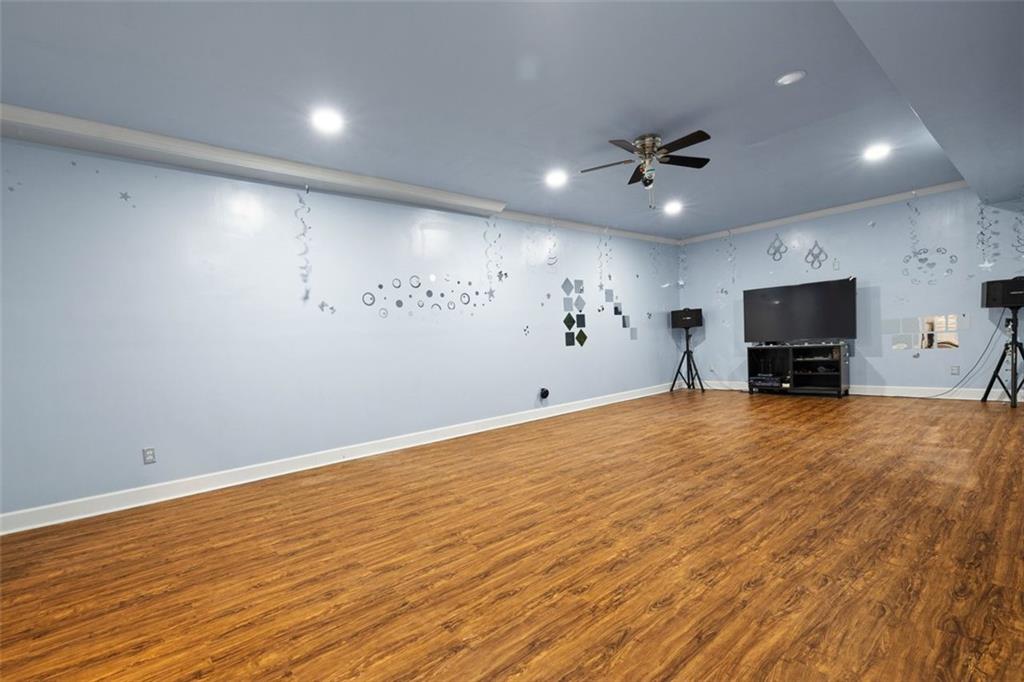 585 Settles Brook Court