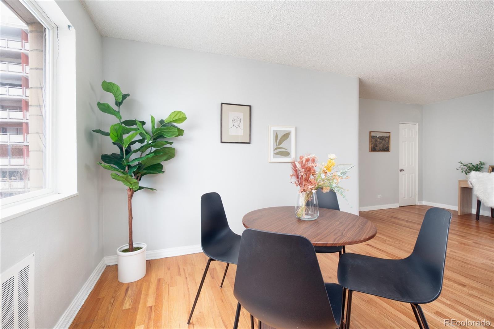 1100 Colorado Boulevard Unit: 305