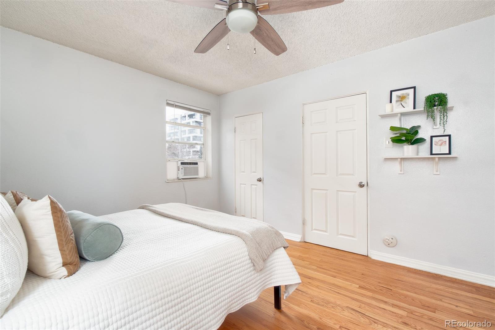 1100 Colorado Boulevard Unit: 305