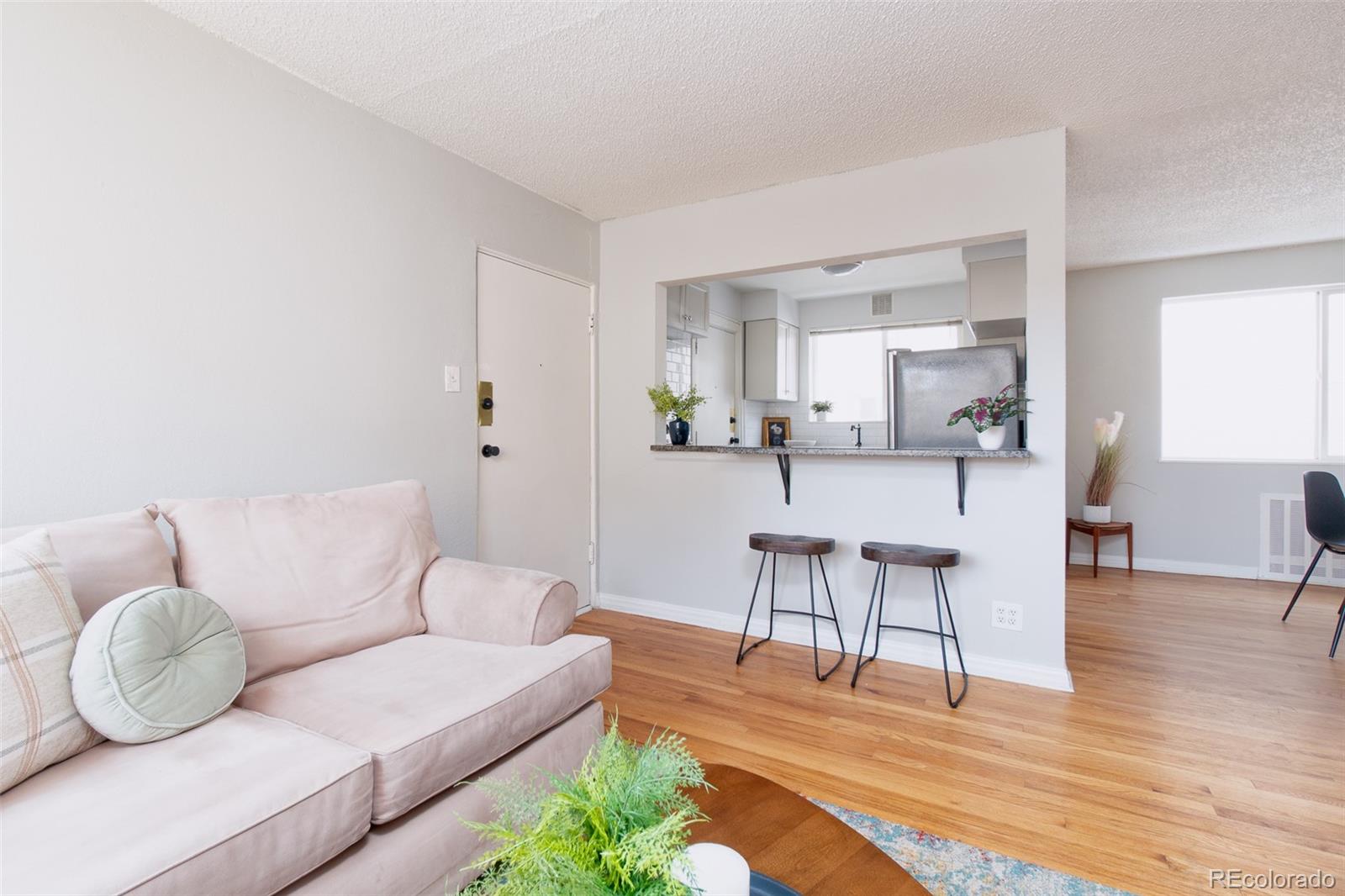 1100 Colorado Boulevard Unit: 305