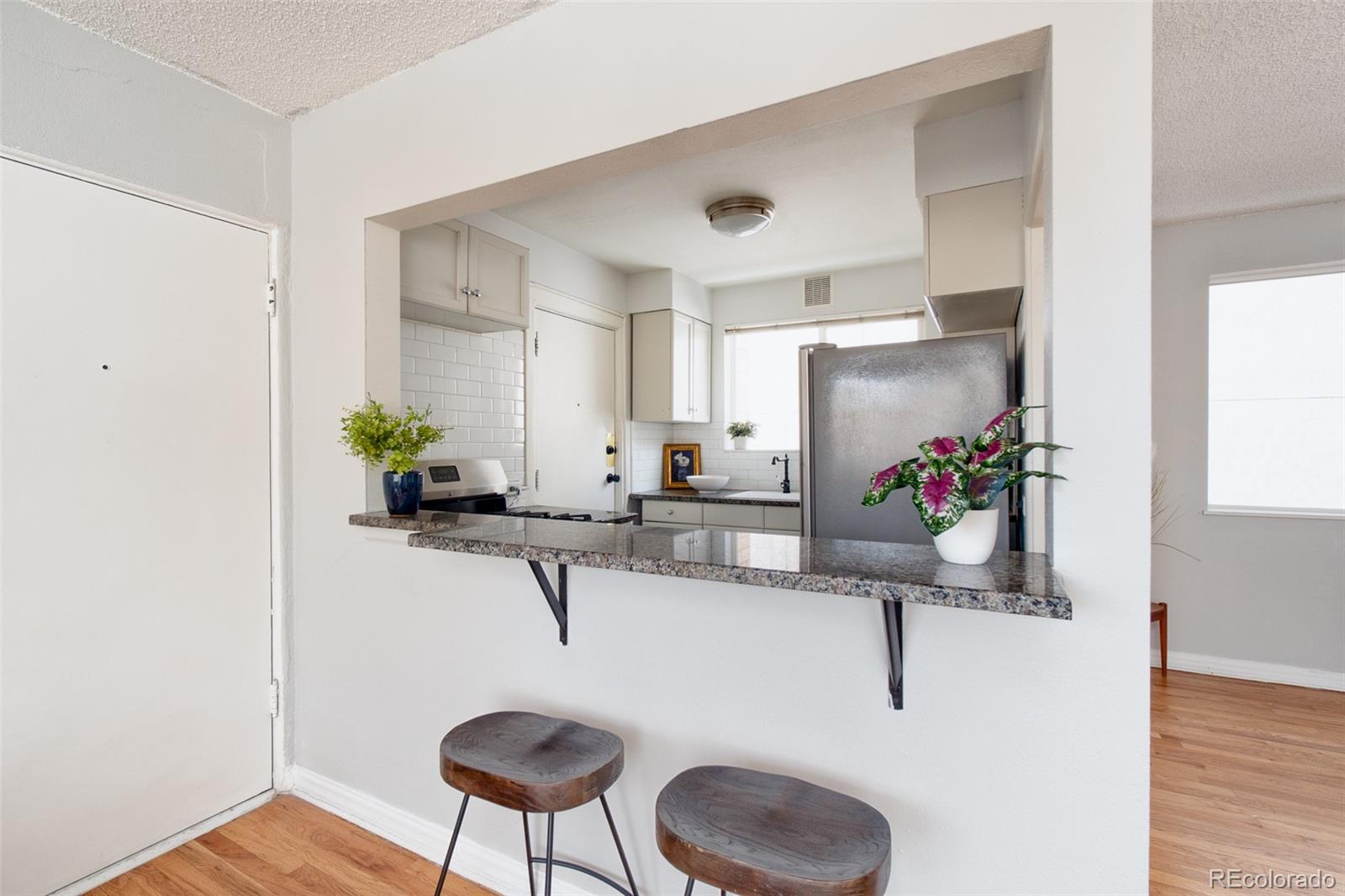 1100 Colorado Boulevard Unit: 305