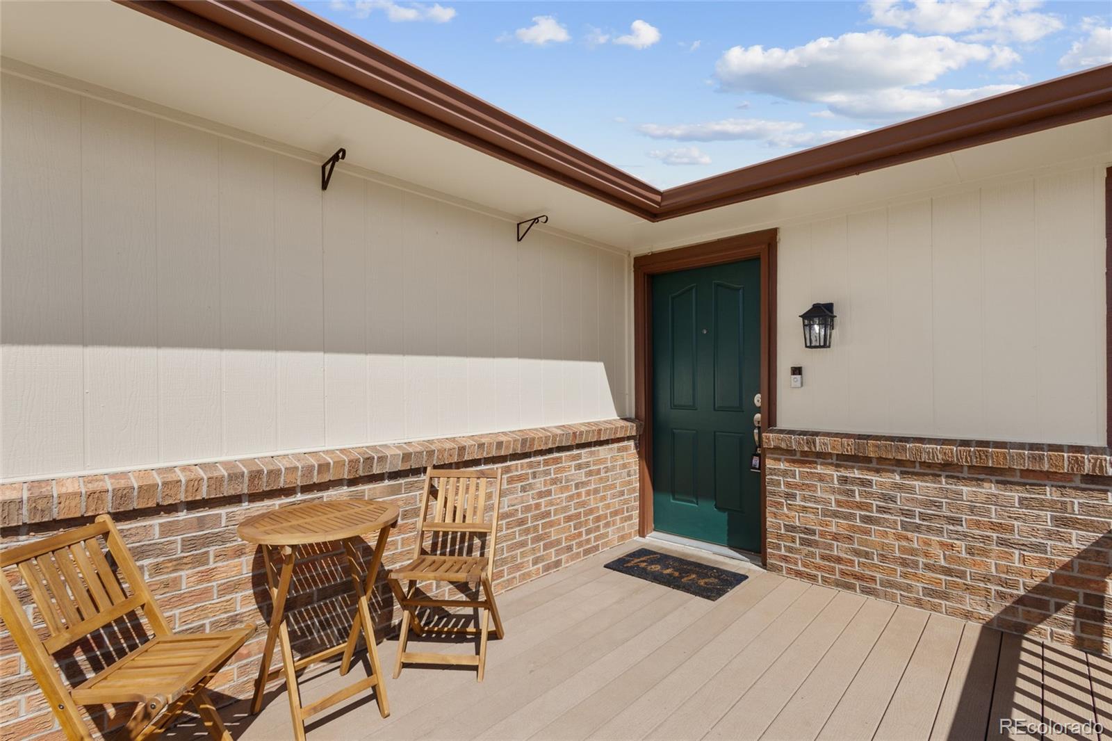1045 Castlewood Drive