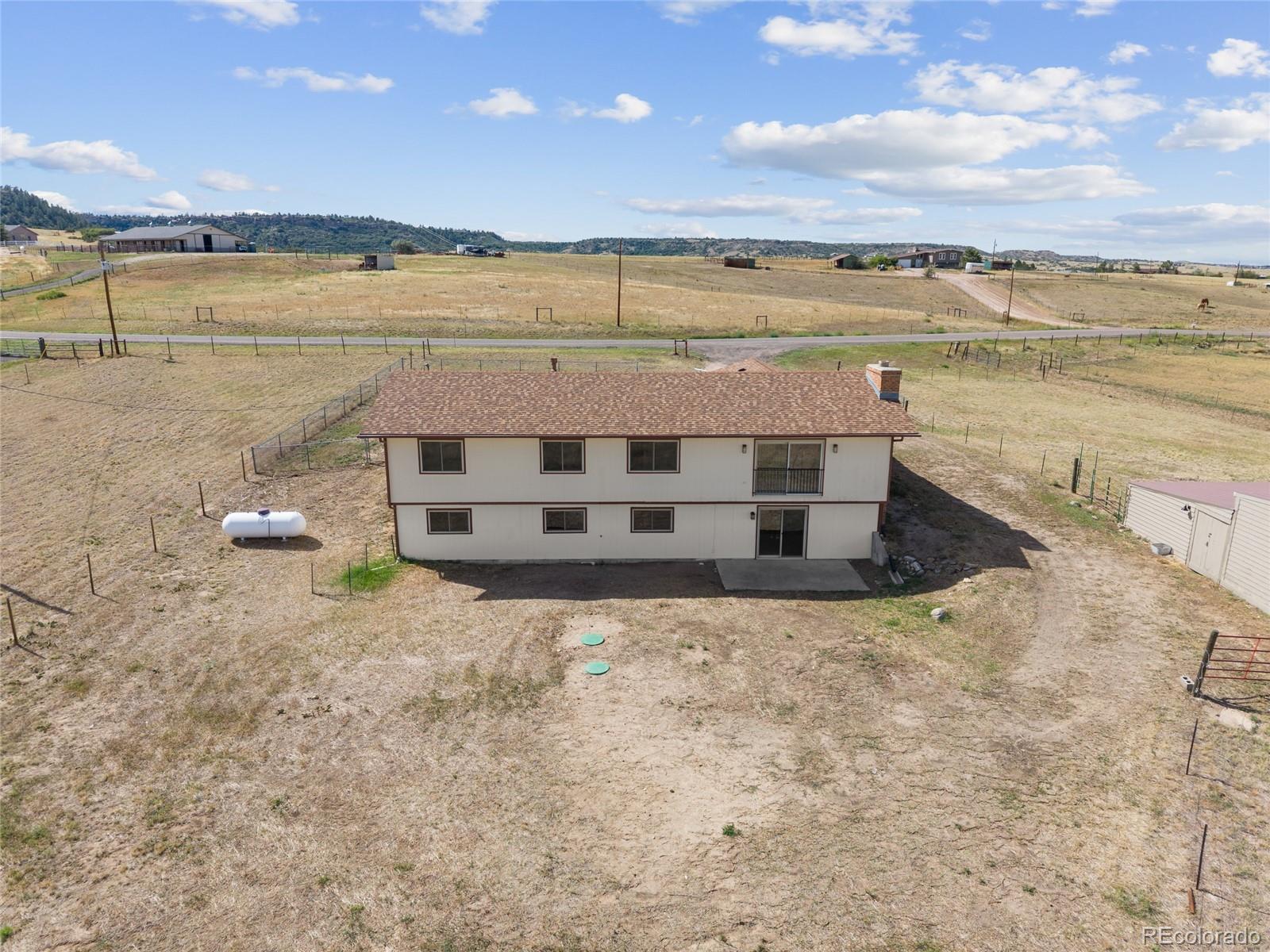 1045 Castlewood Drive