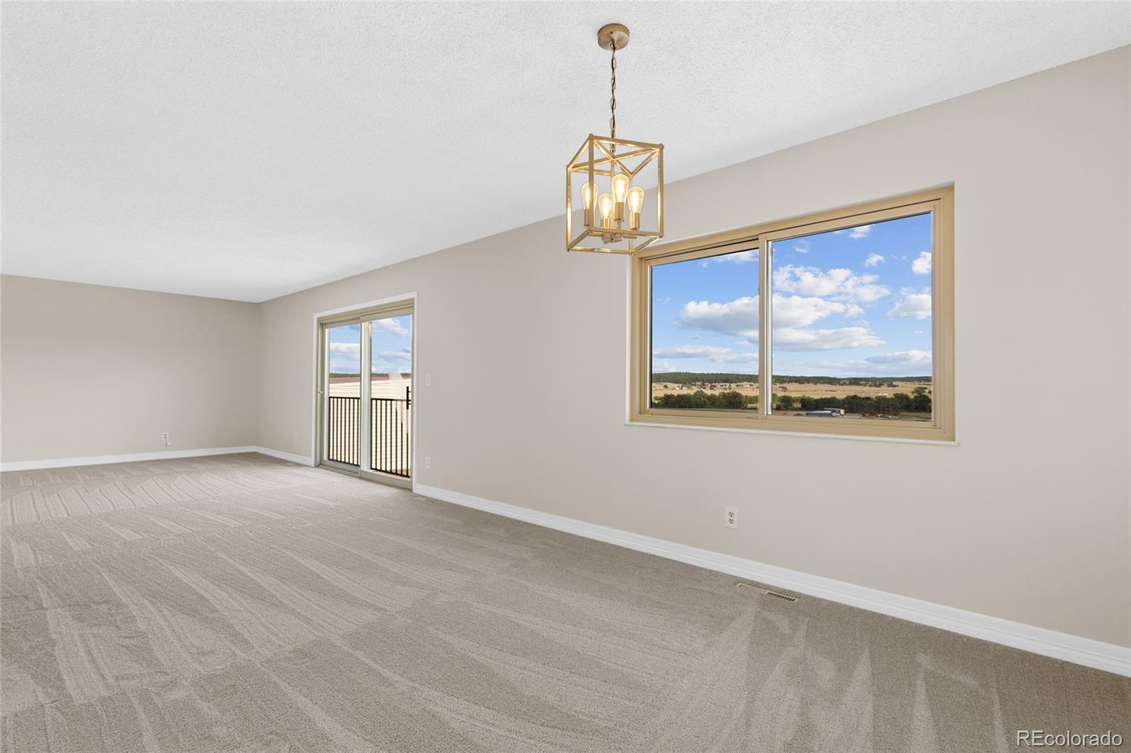 1045 Castlewood Drive