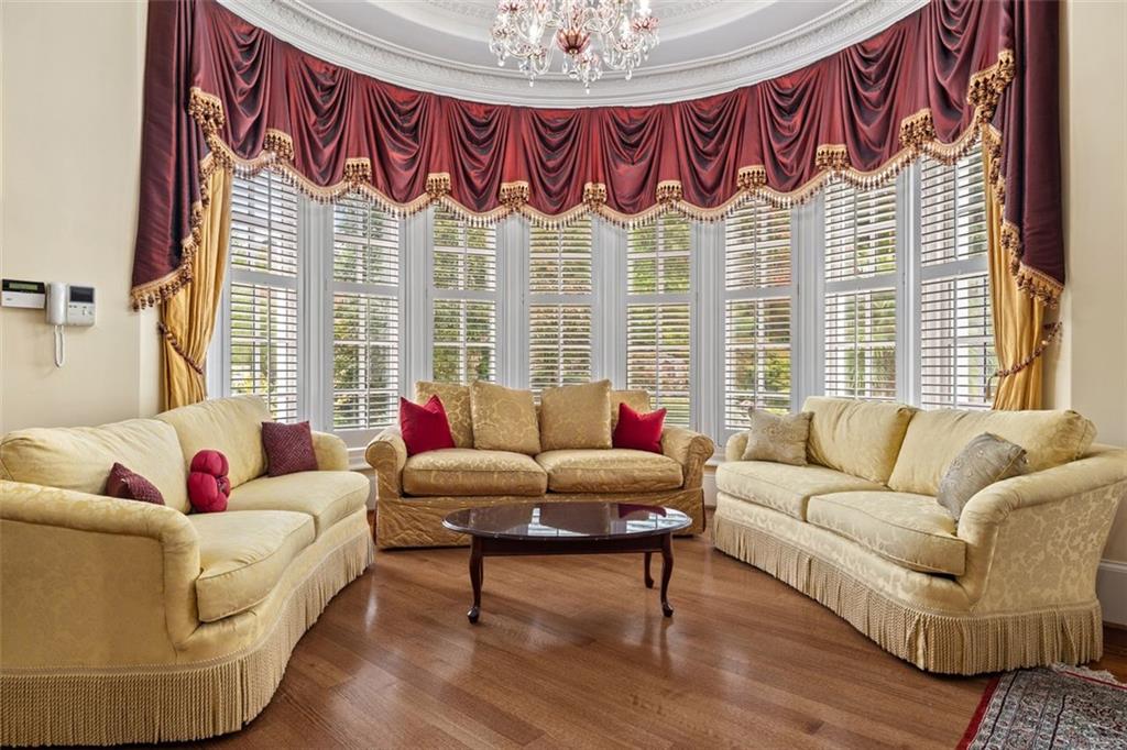 3687 Briarcliff Road NE