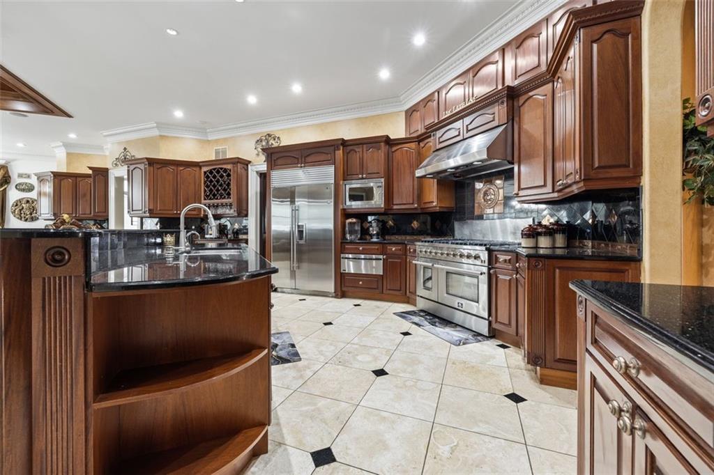 3687 Briarcliff Road NE