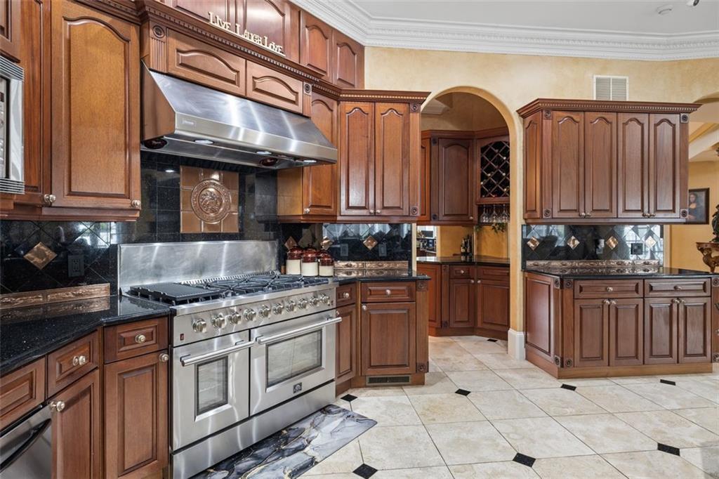 3687 Briarcliff Road NE