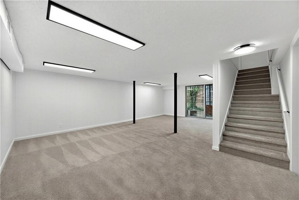 201 E Simon Terrace NW