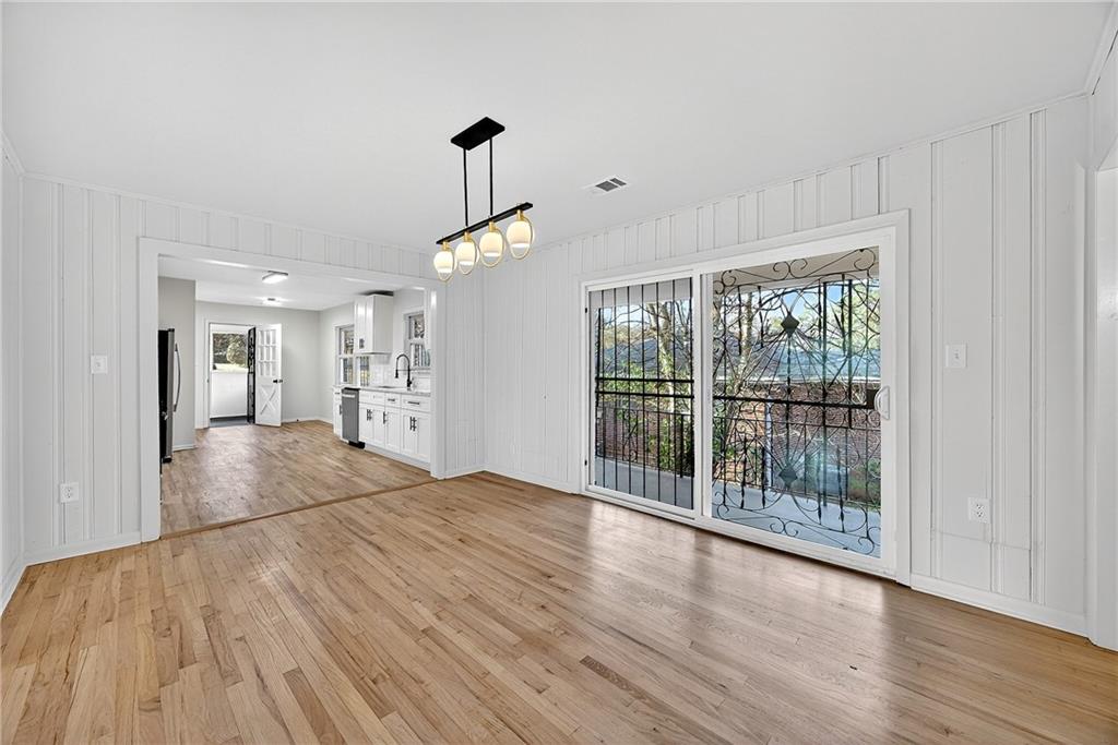 201 E Simon Terrace NW