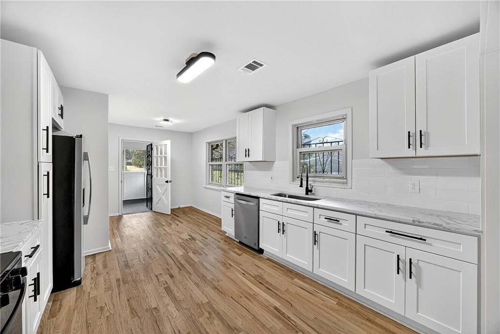 201 E Simon Terrace NW