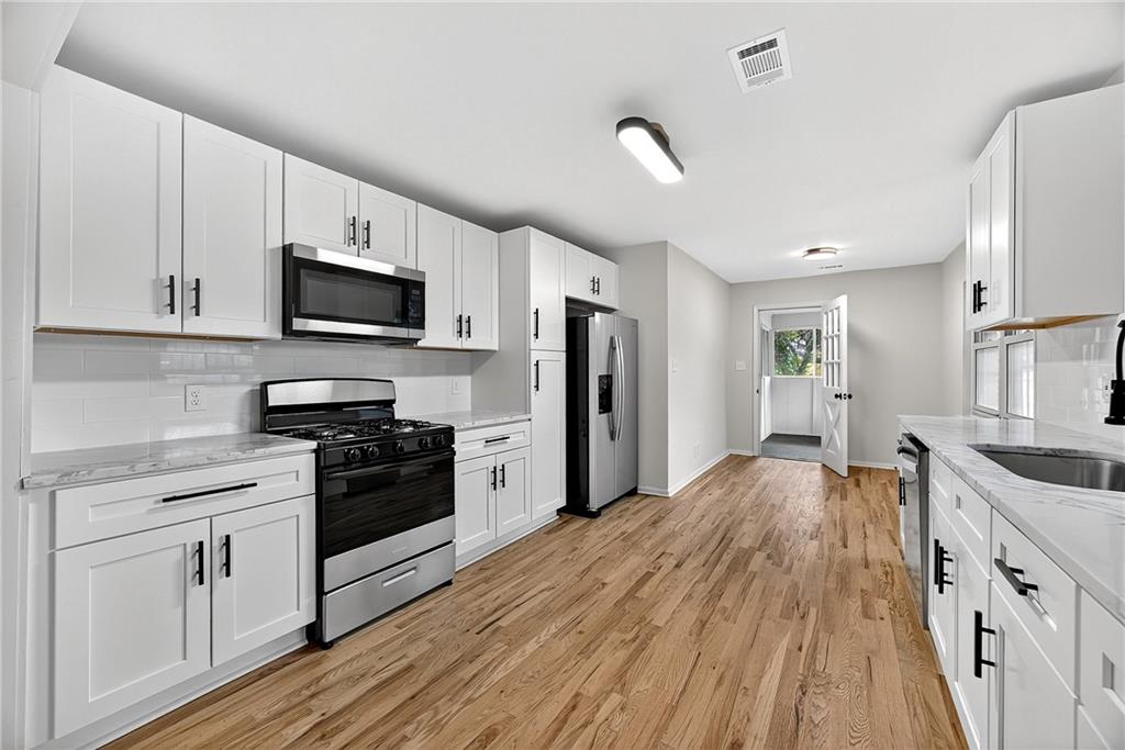 201 E Simon Terrace NW