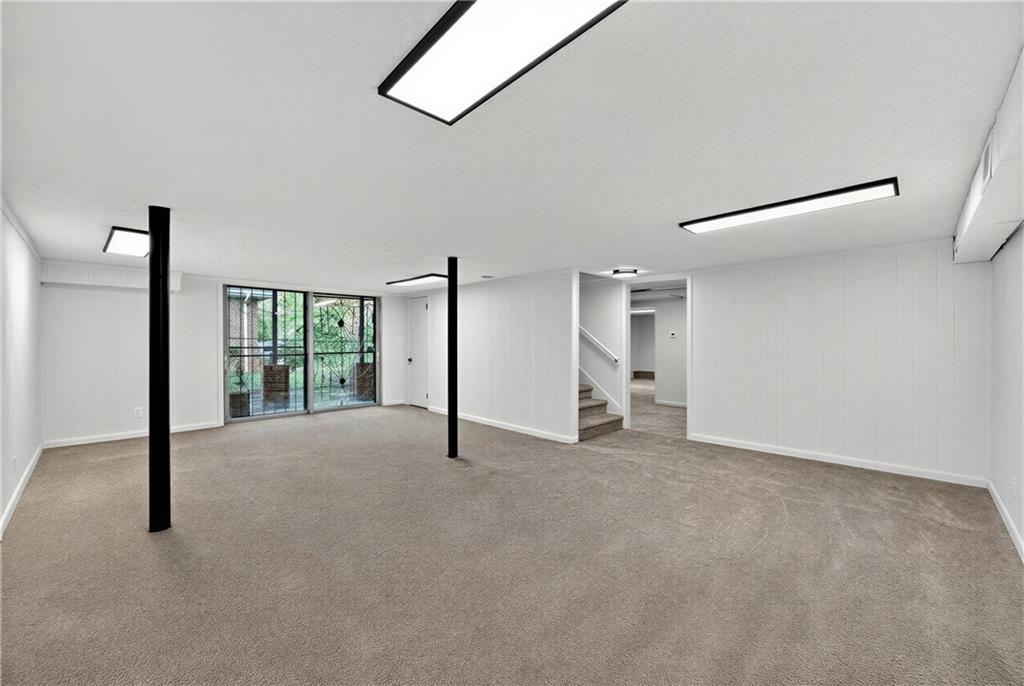 201 E Simon Terrace NW