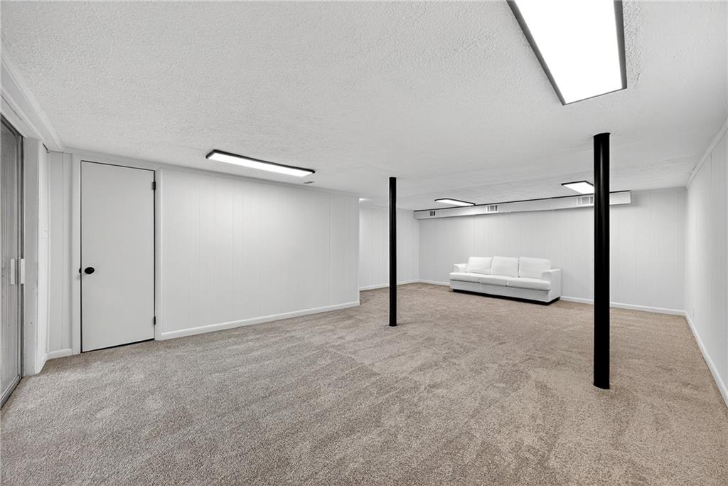 201 E Simon Terrace NW