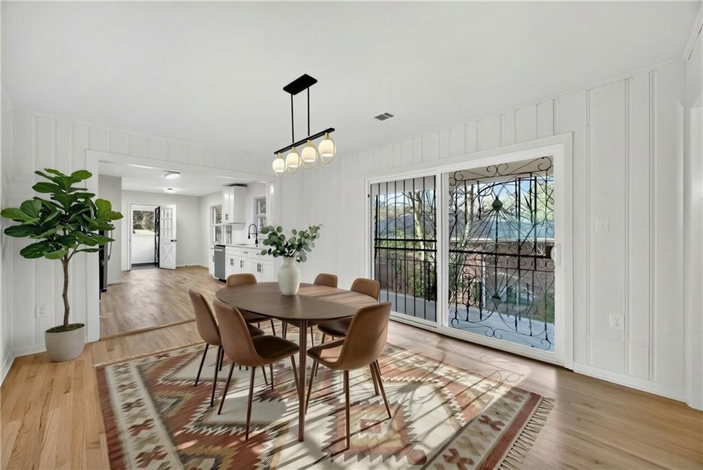 201 E Simon Terrace NW