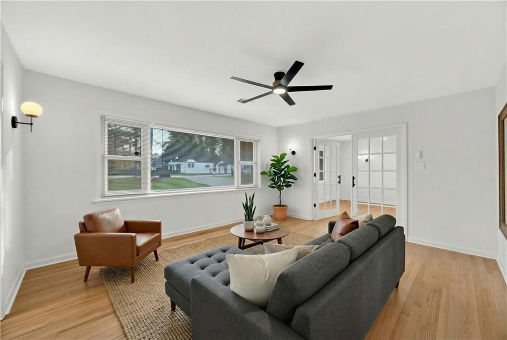 201 E Simon Terrace NW