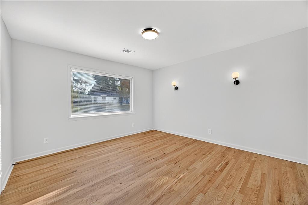 201 E Simon Terrace NW