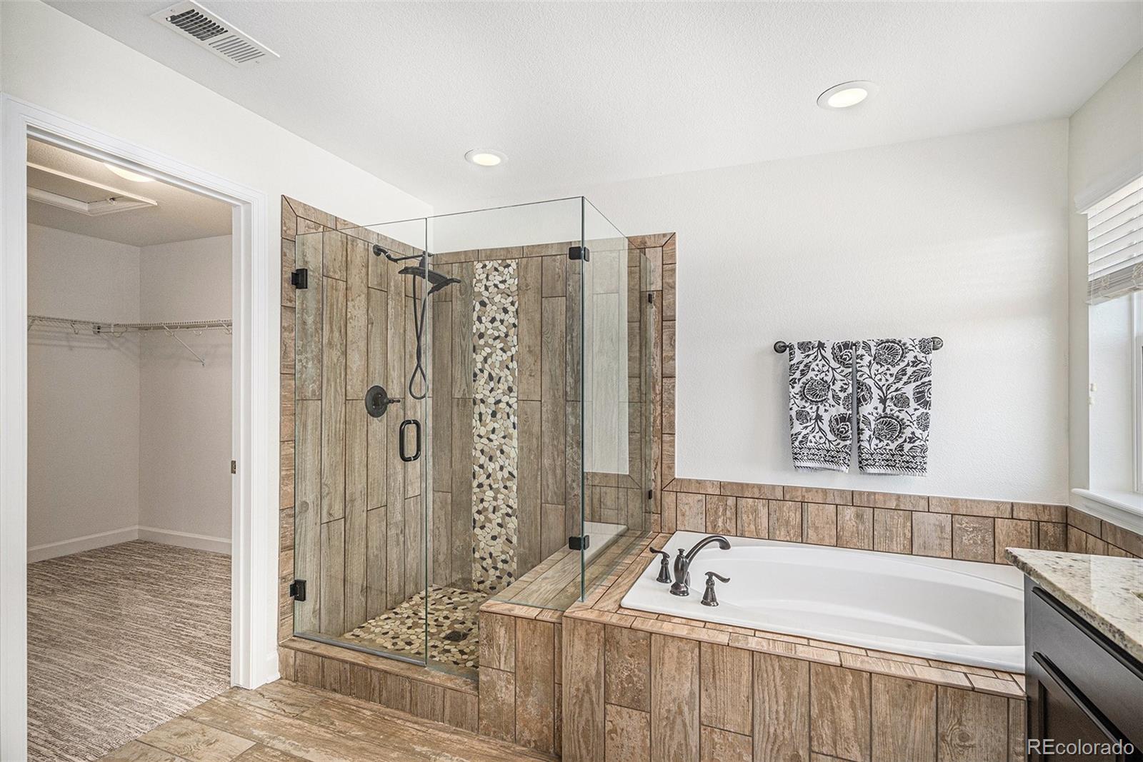 5929 Echo Hollow Street