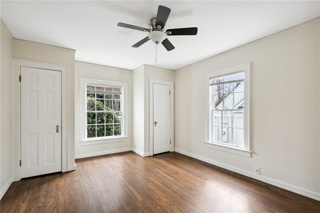 2878 N Hills Drive NE