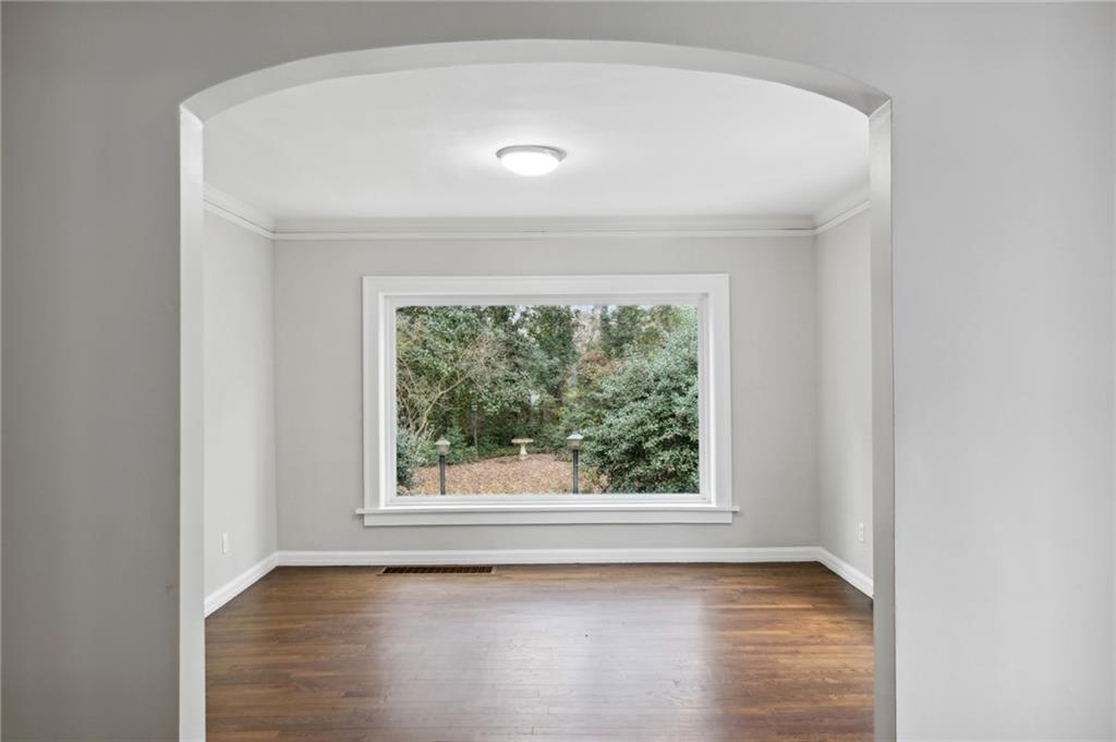 2878 N Hills Drive NE