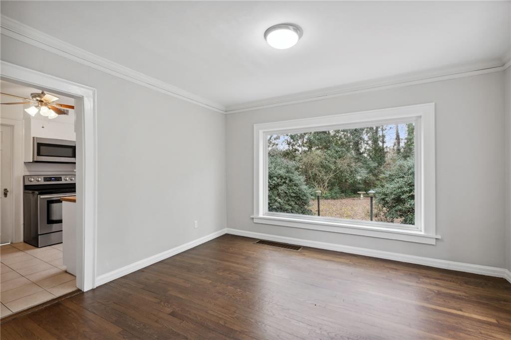 2878 N Hills Drive NE