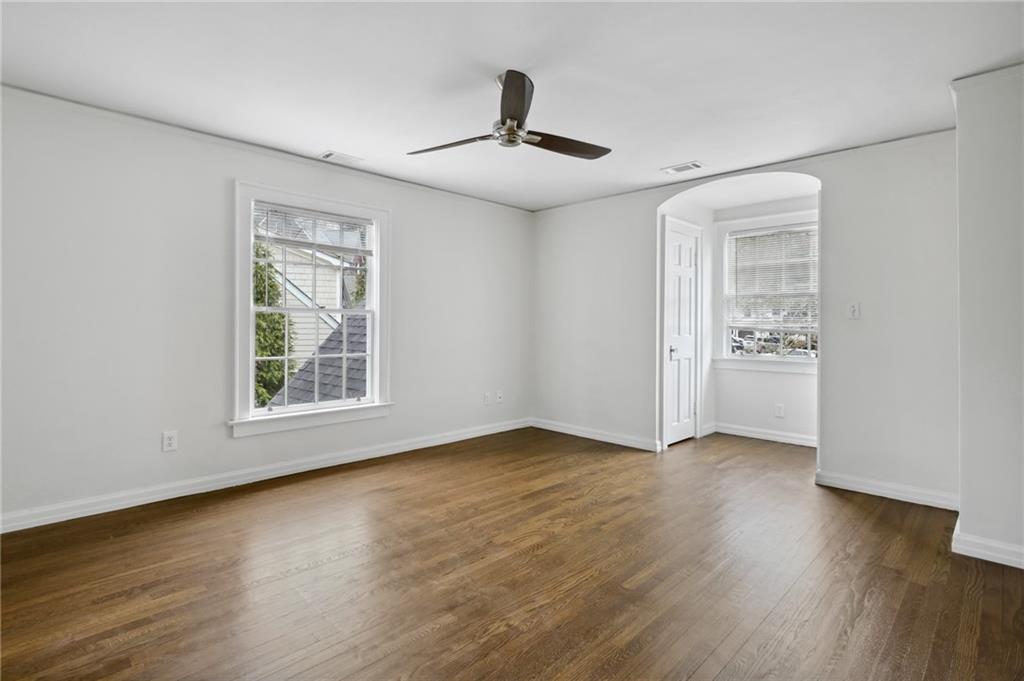 2878 N Hills Drive NE