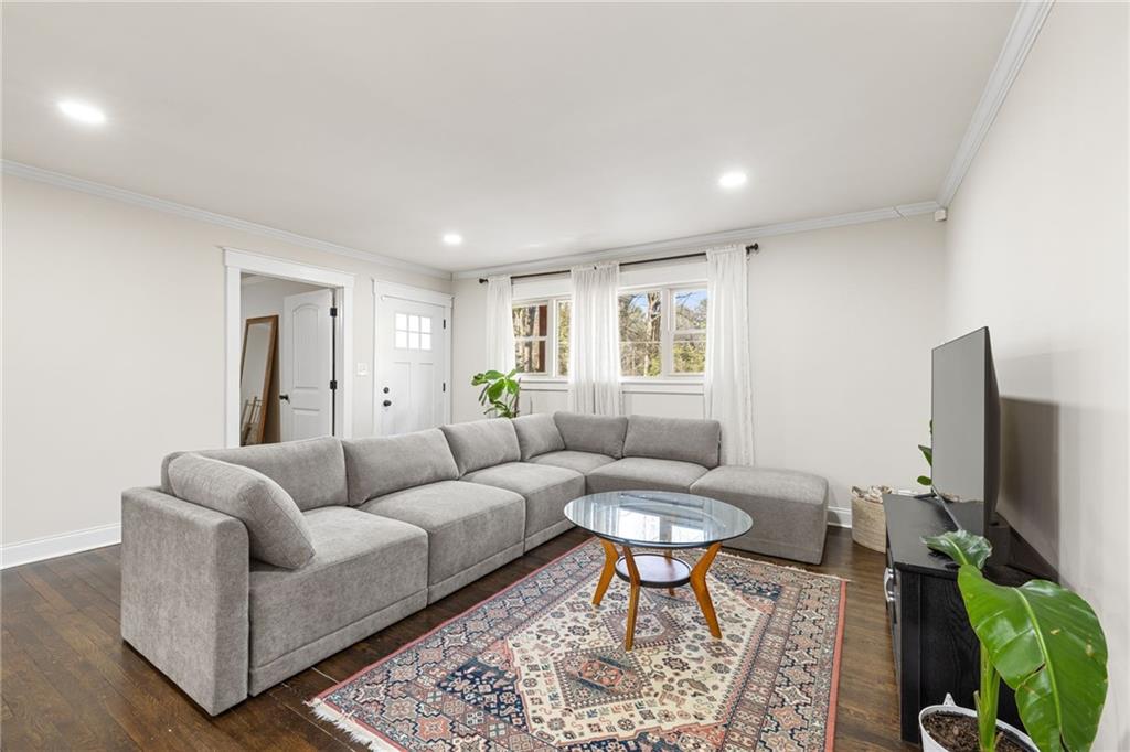 413 Virginia Place SE