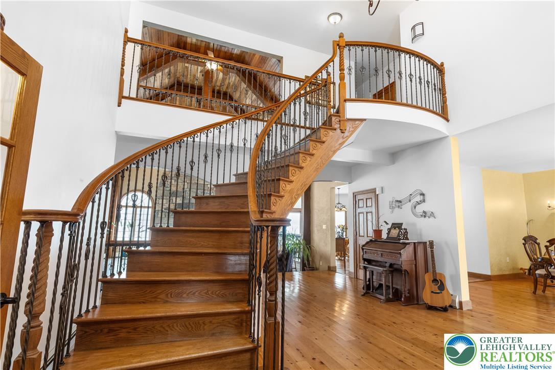 216 Merwinsburg Road