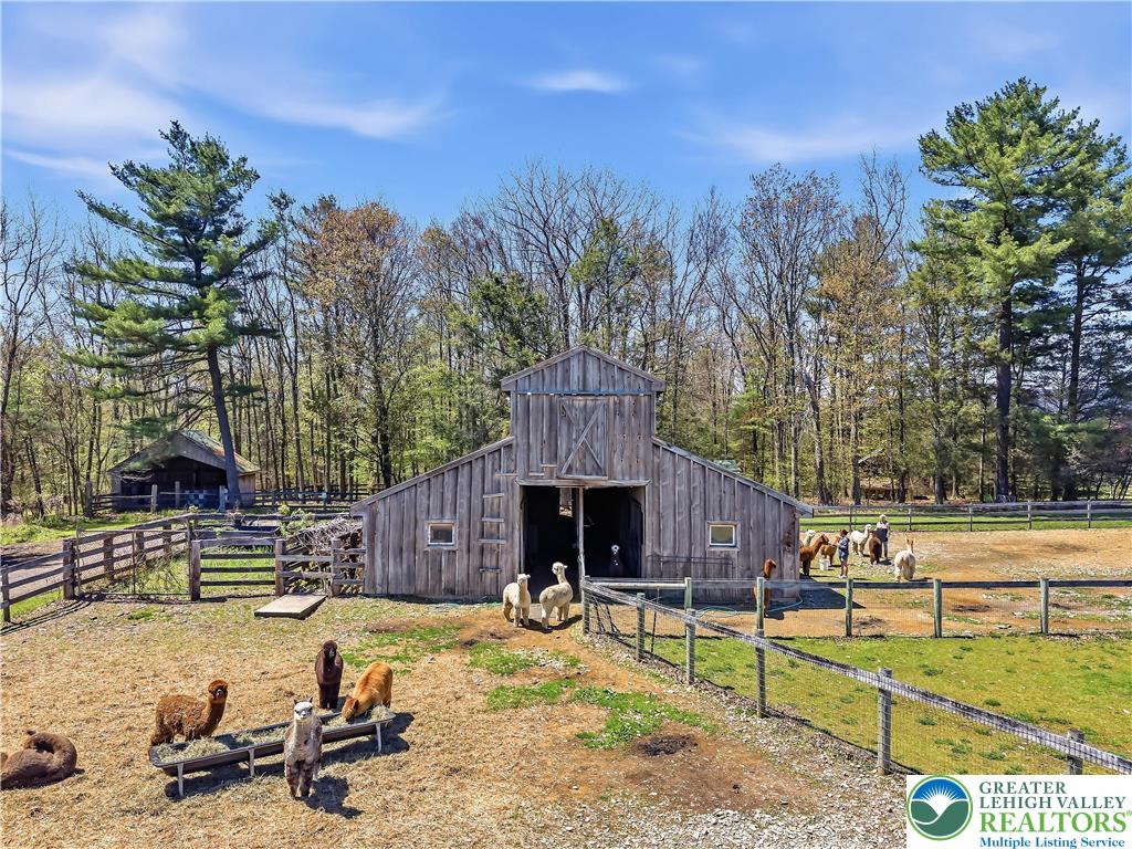 216 Merwinsburg Road