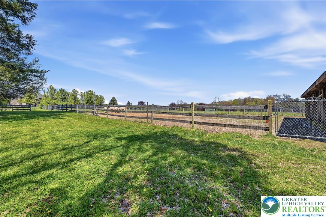 216 Merwinsburg Road