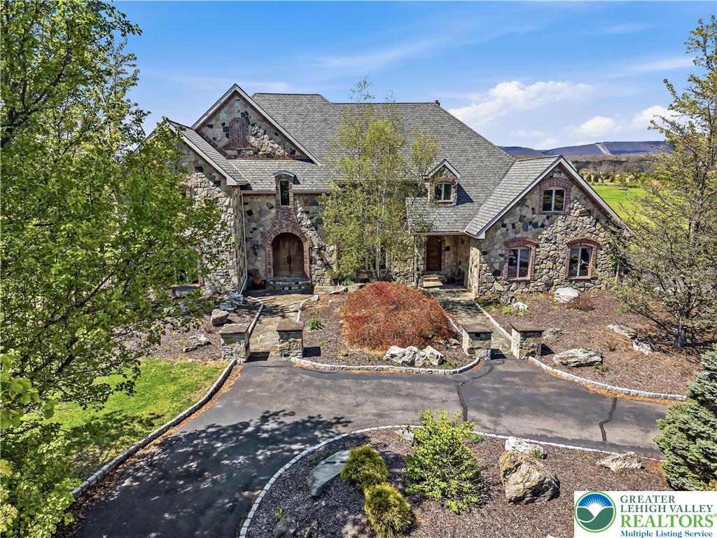 216 Merwinsburg Road