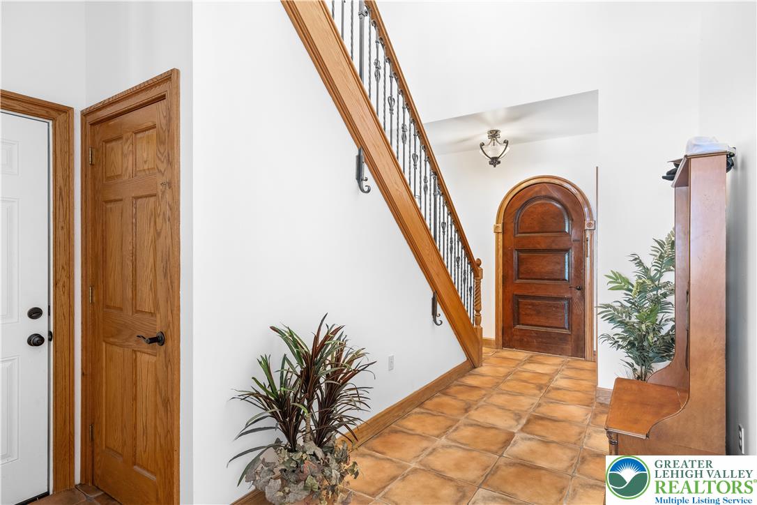 216 Merwinsburg Road