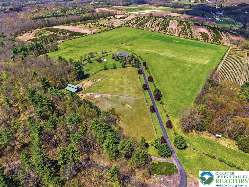 216 Merwinsburg Road