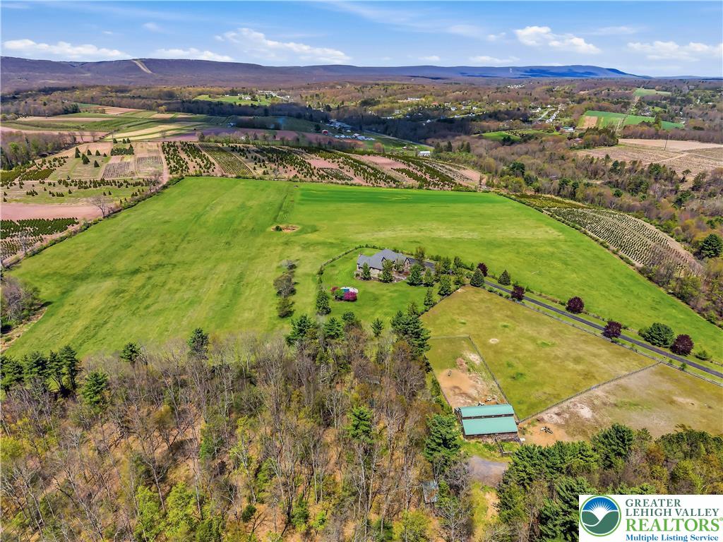 216 Merwinsburg Road