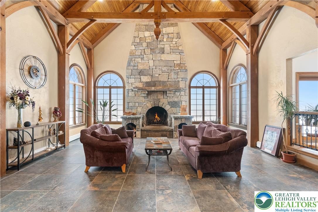 216 Merwinsburg Road