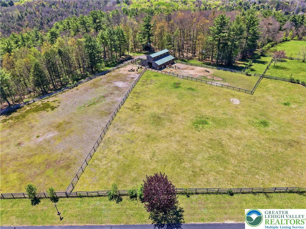 216 Merwinsburg Road