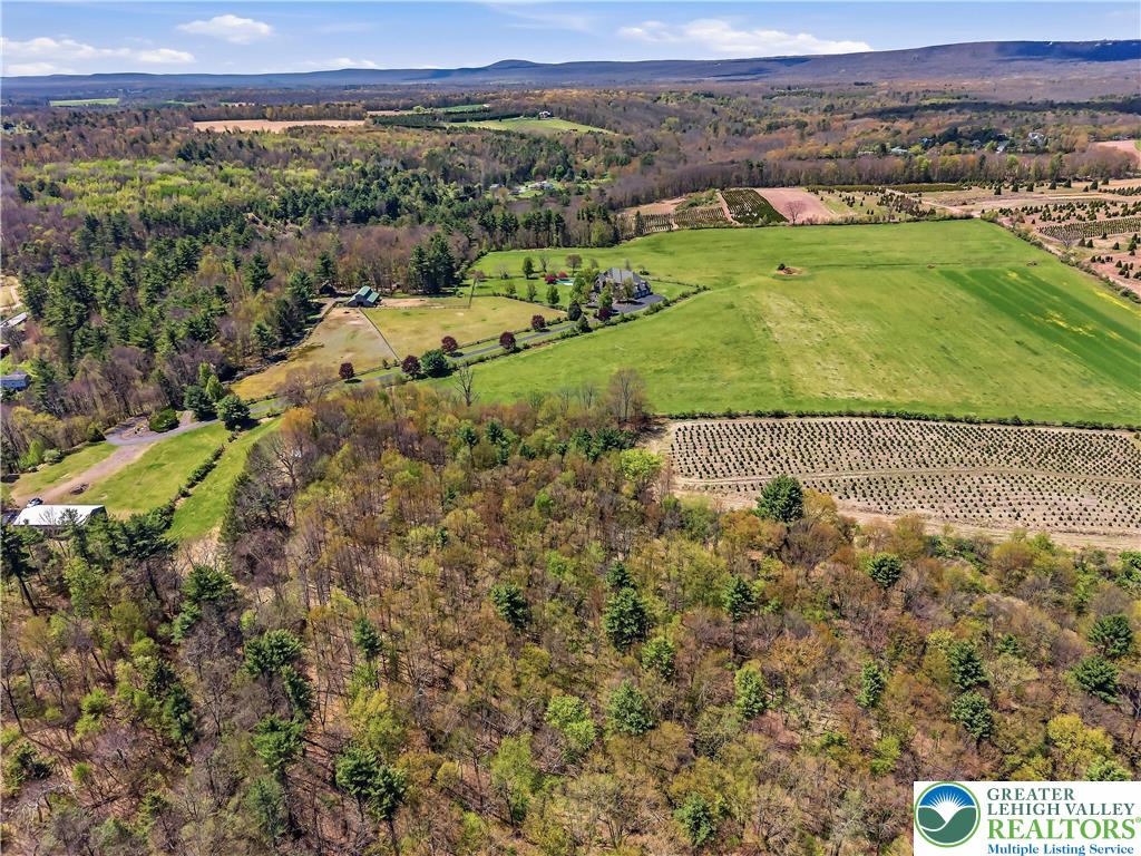 216 Merwinsburg Road