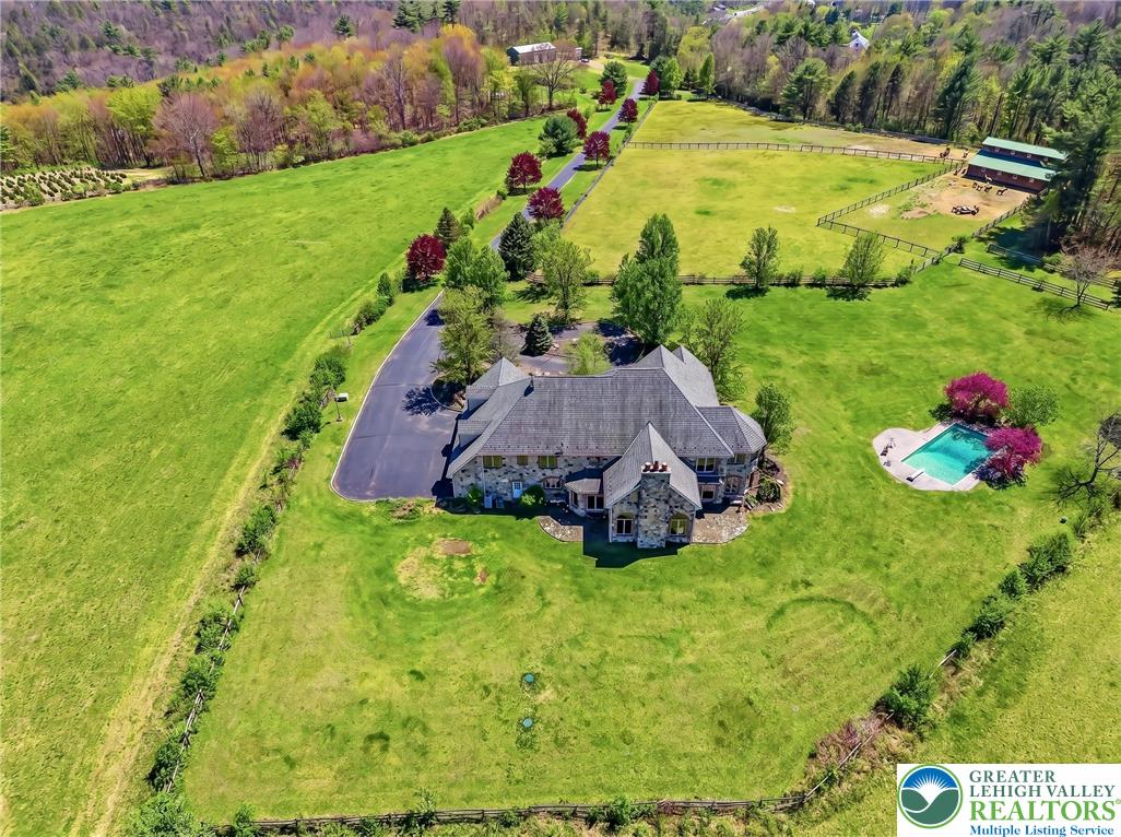 216 Merwinsburg Road