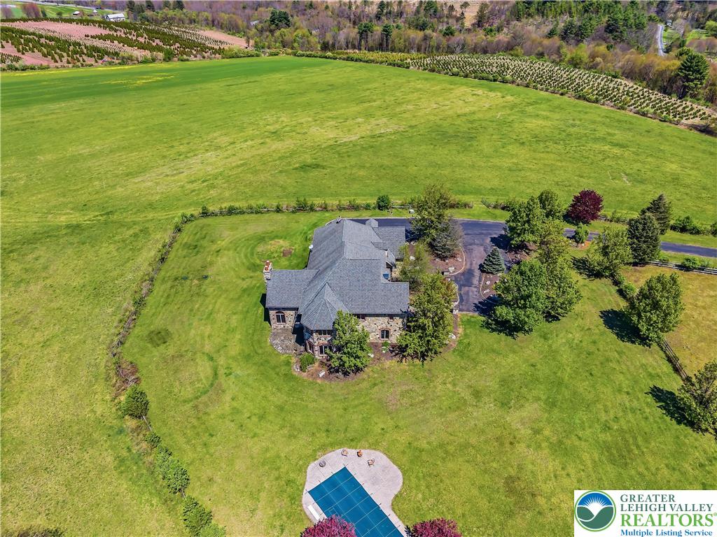216 Merwinsburg Road